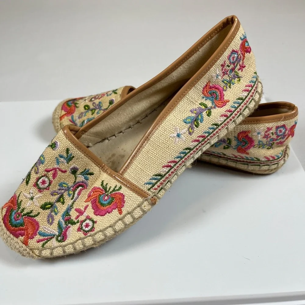 GIANNI BINI Espadrille Flats Sz 5.5 Embroidered‎ Floral Boho Festival Slip On